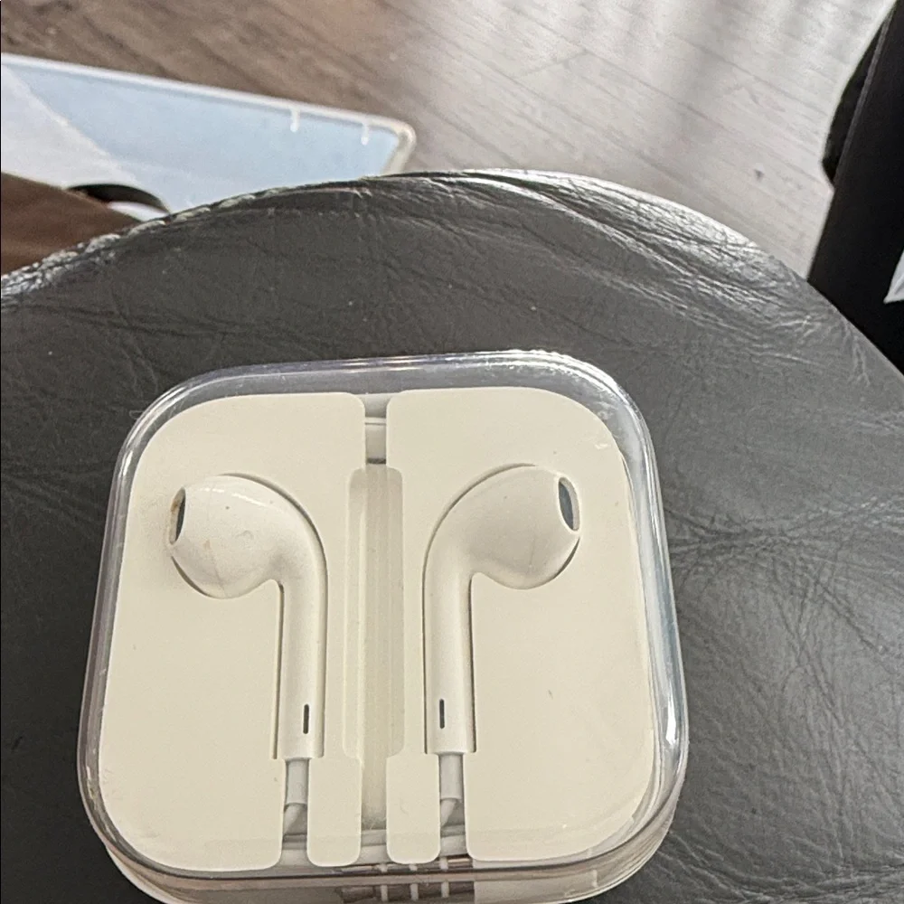 Apple White EarPods